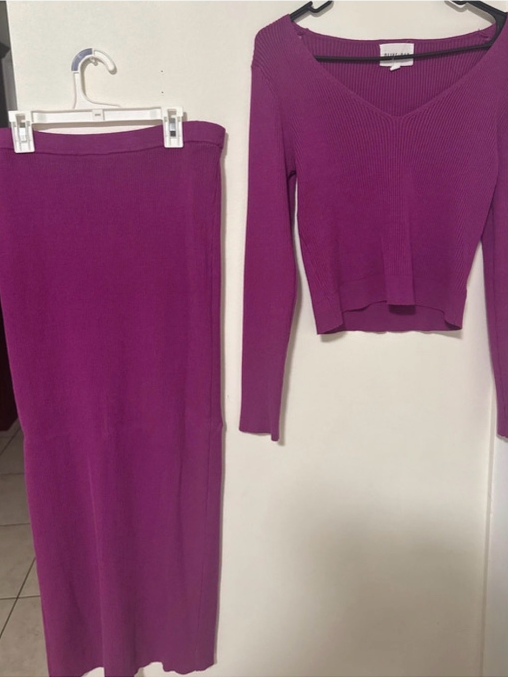 Olive & Oak Ribbed Maxi Skirt in Magenta